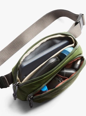 Bellroy Venture Hip Pack 1.5L Ranger Green SS24-Men's Bags-Brooklyn-Vancouver-Yaletown-Canada