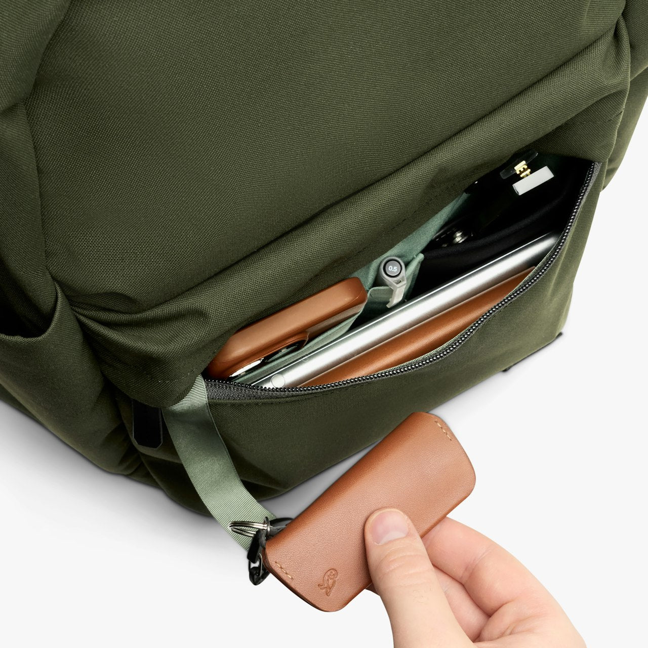 Bellroy Classic Daypack - Olive-Men's Bags-Brooklyn-Vancouver-Yaletown-Canada
