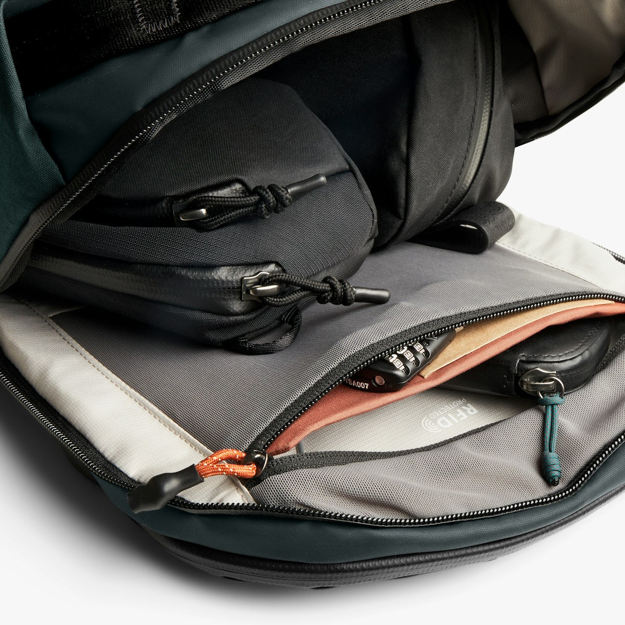 Bellroy Venture Travel Pack 26L - Deep Ocean-Men's Bags-Brooklyn-Vancouver-Yaletown-Canada