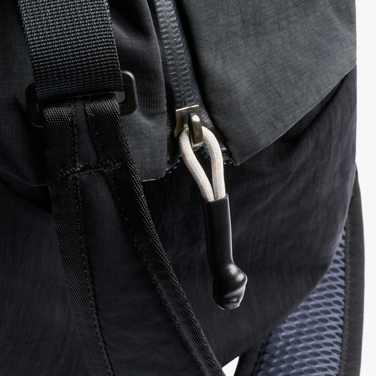 Bellroy Lite Duffel Black-Men's Bags-Brooklyn-Vancouver-Yaletown-Canada