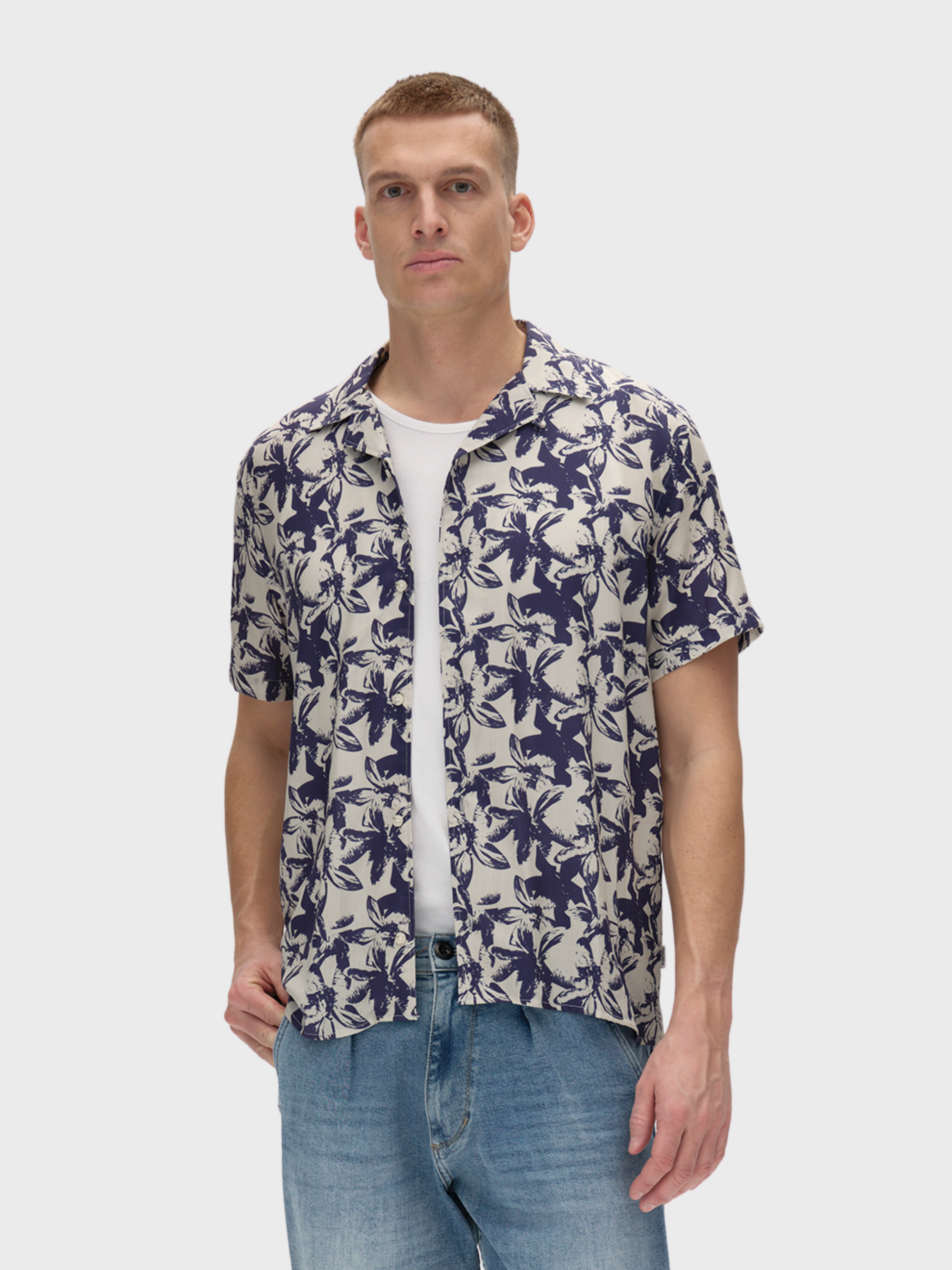 Gabba Tencel Pattern SS Shirt Black with Flowers-Men&#39;s Shirts-S-Brooklyn-Vancouver-Yaletown-Canada