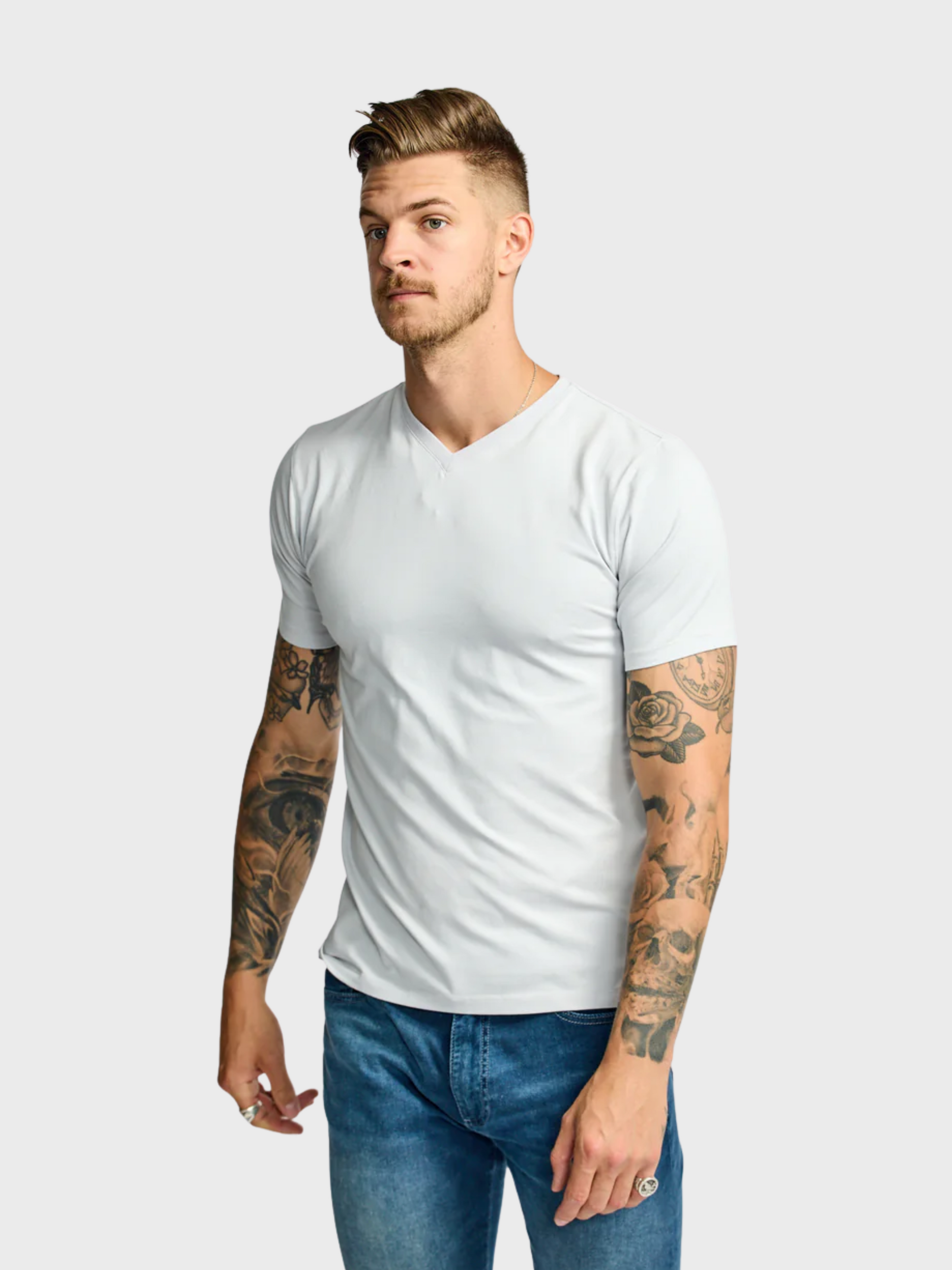 Easy Mondays V Neck Cloud-Men's T-Shirts-Brooklyn-Vancouver-Yaletown-Canada