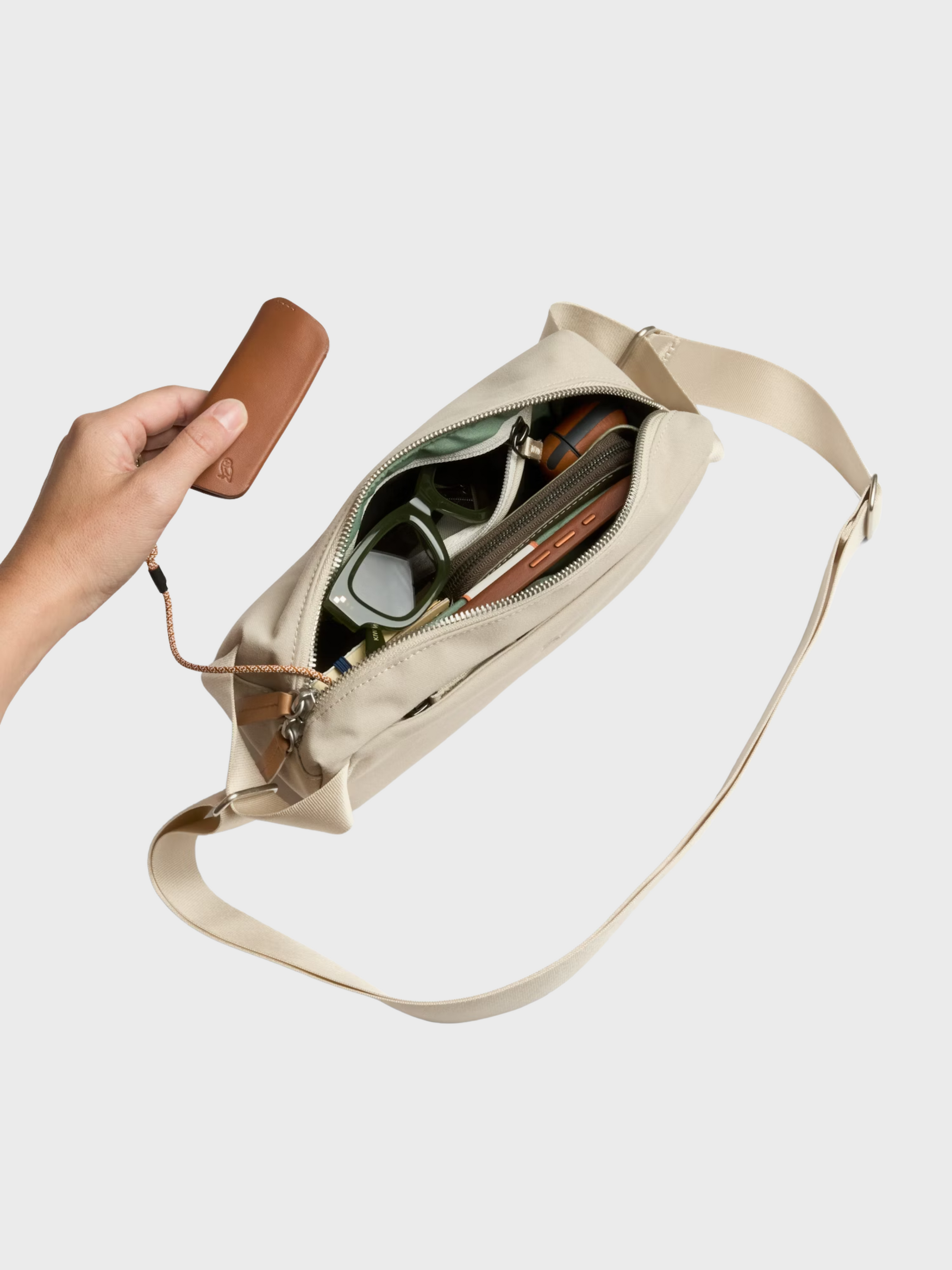 Bellroy Classic Sling 3L - Tahini-Men's Bags-Brooklyn-Vancouver-Yaletown-Canada