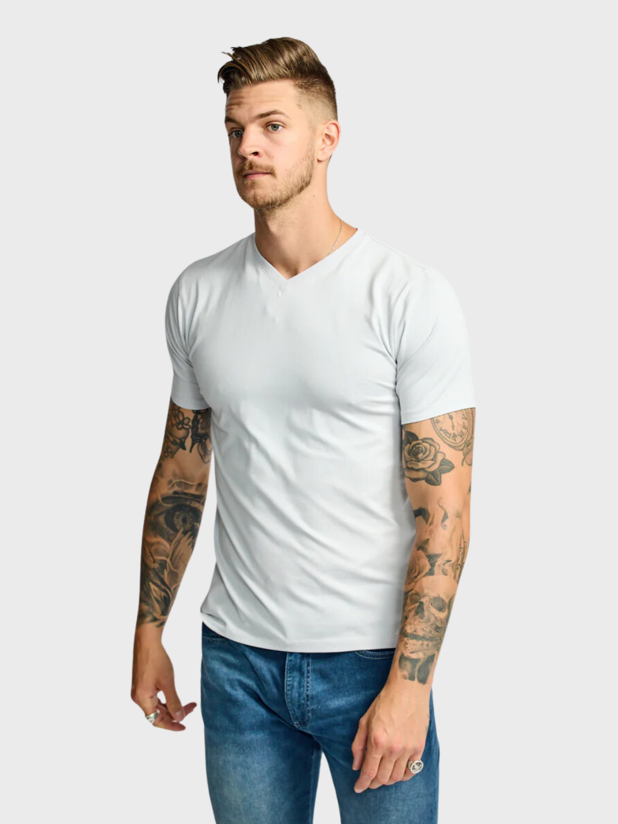 Easy Mondays V Neck Tee Cloud SS24-Men's T-Shirts-S-Brooklyn-Vancouver-Yaletown-Canada