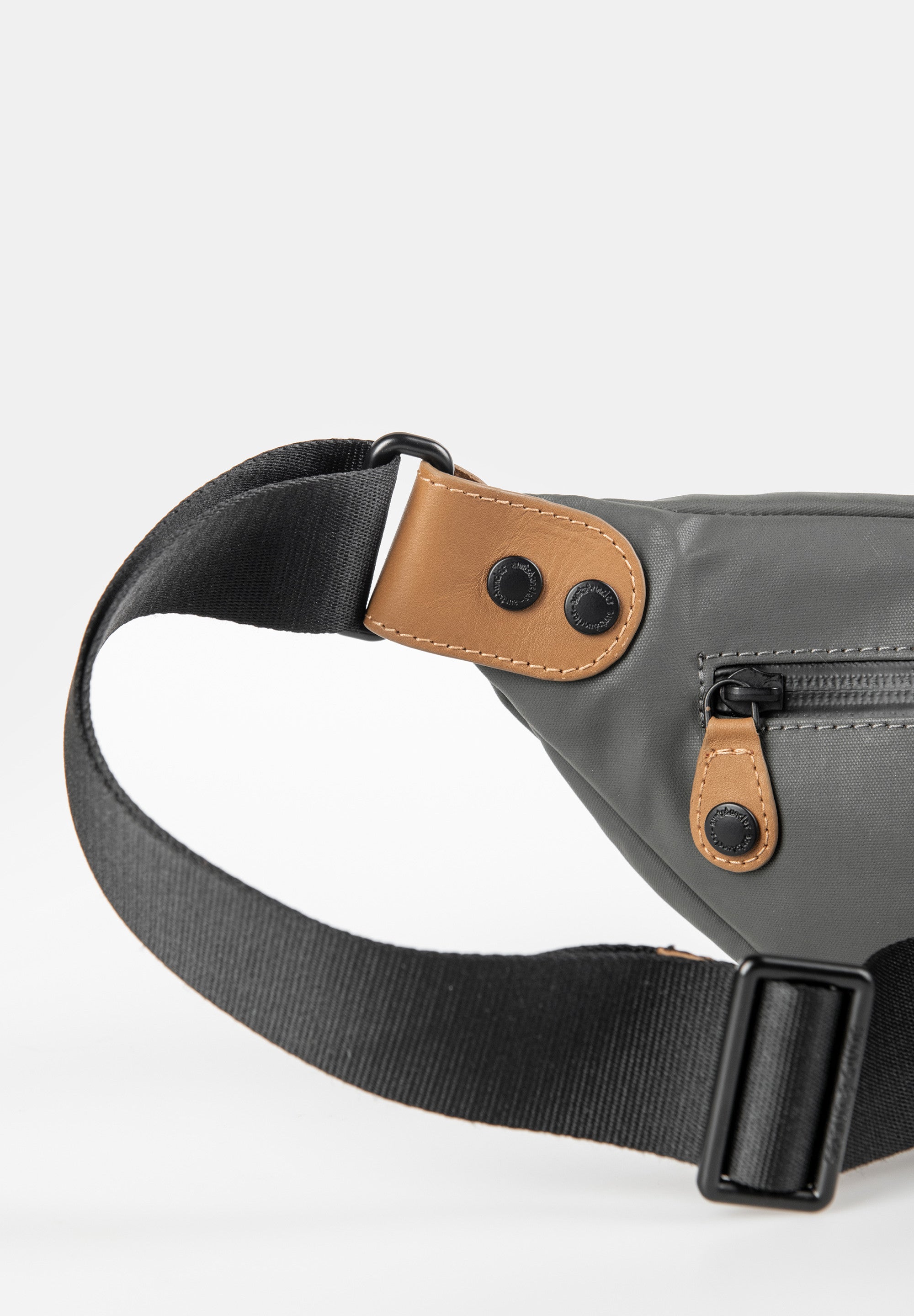 Aunts &amp; Uncles Ichikawa – Gravity Grey-Men&#39;s Bags-Brooklyn-Vancouver-Yaletown-Canada